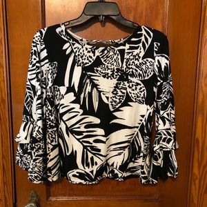 Willow Root Crop Bell Sleeve Top
